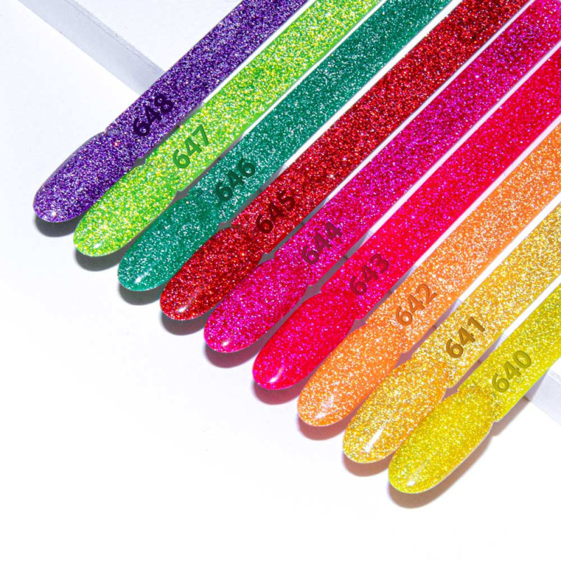 MollyLac Flashing Lights Metal Rain 8 ml Nr 645