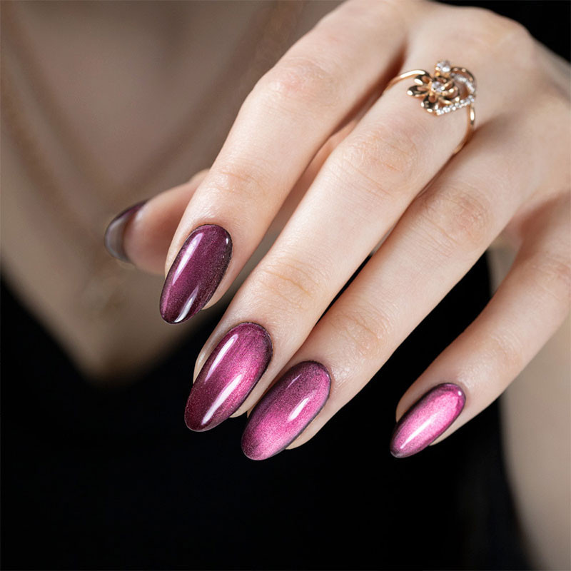 Гель-лак Cat Eye Molly Lac Seduction Nr 245 – 8г