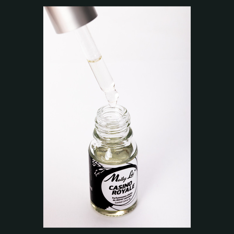 Kynsinauhaöljy – Casino Royale – MollyLac – 10 ml